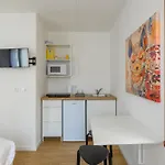Guesthost - Piazza Della Frutta Apartment