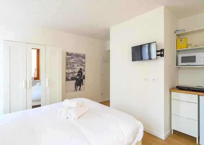 Guesthost - Piazza Della Frutta Apartment